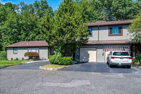76 Letts Court, Matawan, NJ 07747