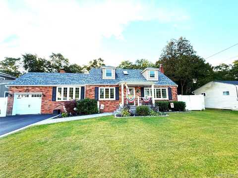 14 Artist Drive, Middle Island, NY 11953