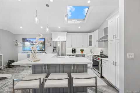 150-19 95th Street, Ozone Park, NY 11417