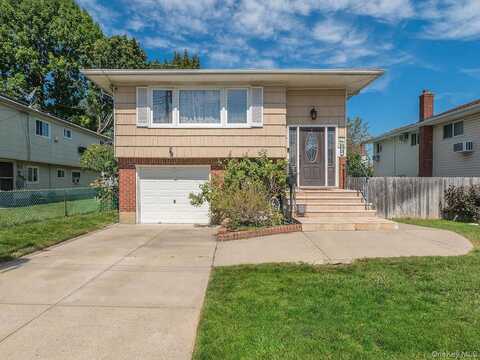 53 Maple Street, Roslyn Heights, NY 11577