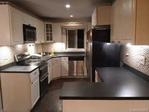 1121 Central Avenue, South Hempstead, NY 11550