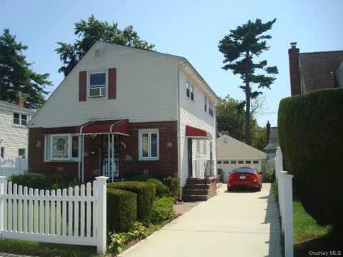undefined, Uniondale, NY 11553