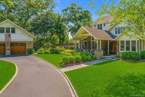 275 Woodland Drive, Brightwaters, NY 11718