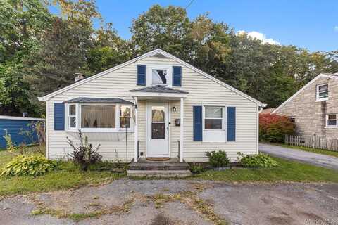 22 Woodside Place, Highland, NY 12528