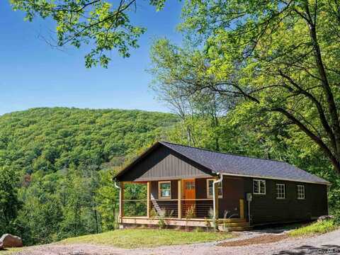 197 Trails End Road, Kerhonkson, NY 12446