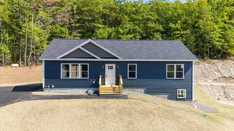 12 Hillside Drive, Raymond, ME 04071