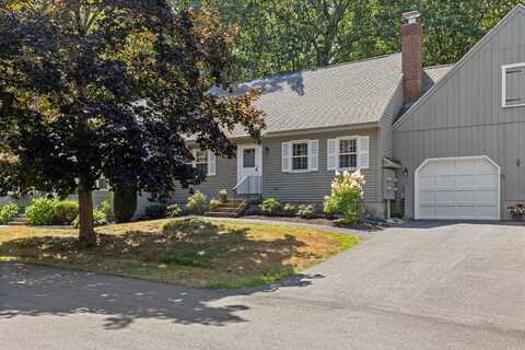 176 Flintlock Village, Wells, ME 04090
