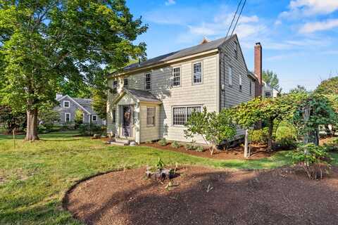 86 Pleasant Street, Yarmouth, ME 04096