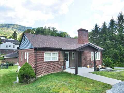 3604 MEADOW ST, BLUEFIELD, WV 24701