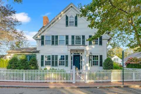 52 S Summer Street, Edgartown, MA 02539