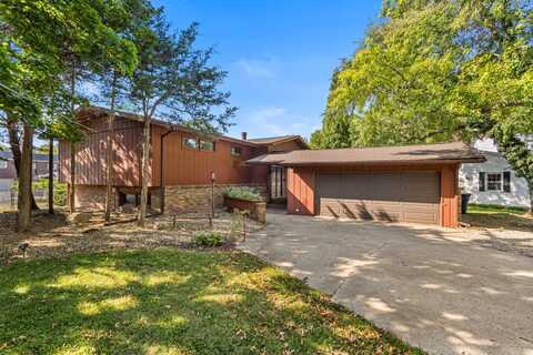 105 Lone Beech Road, Monticello, IL 61856
