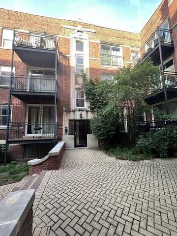 3709 N Kenneth Avenue, Chicago, IL 60641