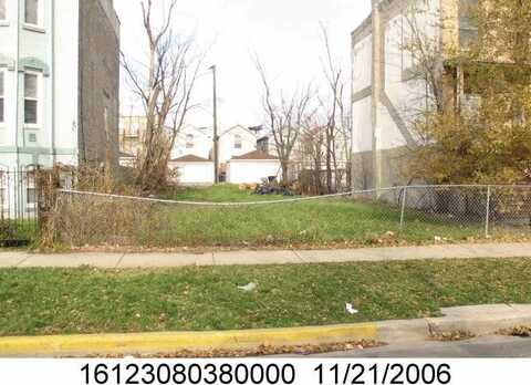 3126 W Walnut Street, Chicago, IL 60612