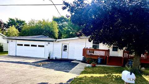 1525 Williams Avenue, Round Lake Beach, IL 60073