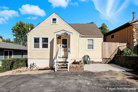 1311 N West End Drive, Round Lake Beach, IL 60073