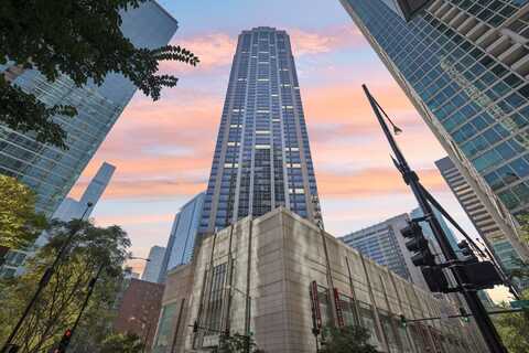 512 N MCCLURG Court, Chicago, IL 60611