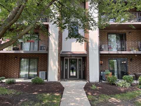 1257 Chalet Road, Naperville, IL 60563