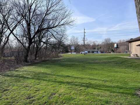 807 Menominee Drive, Lake In The Hills, IL 60156