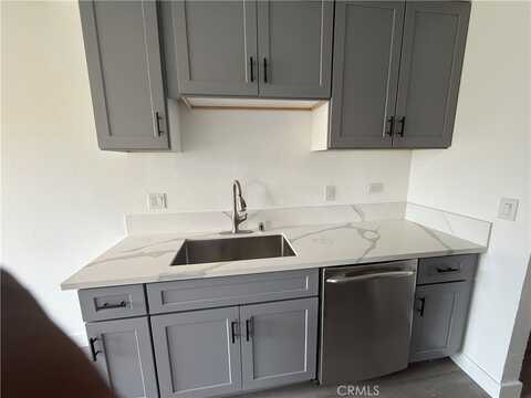 700 West La Veta Avenue, Orange, CA 92868