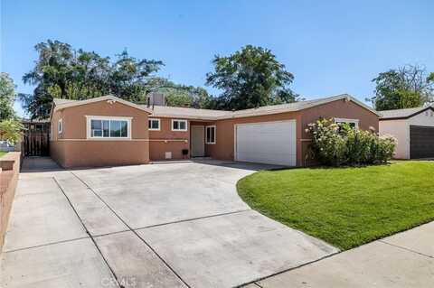 608 E Nugent St, Lancaster, CA 93535
