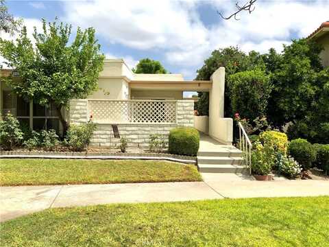 2210 VIA MARIPOSA E, Laguna Woods, CA 92637