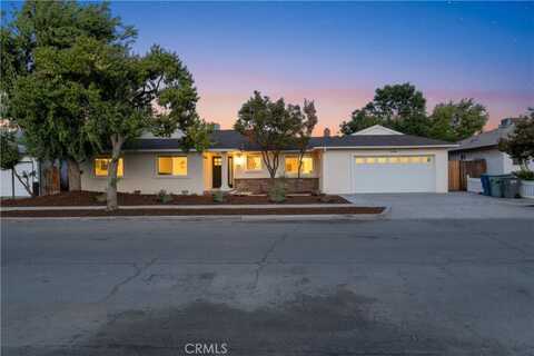 5676 N Callisch Ave, Fresno, CA 93710