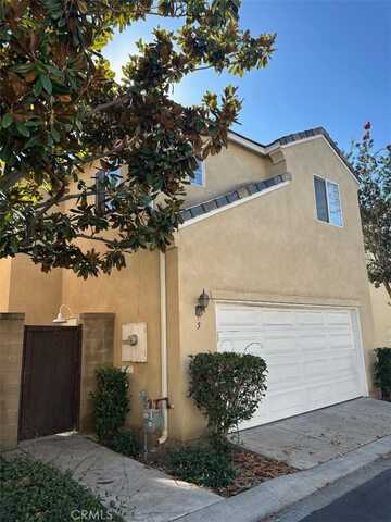 5 Del Mar, Irvine, CA 92602