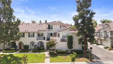 811 Larkridge, Irvine, CA 92618