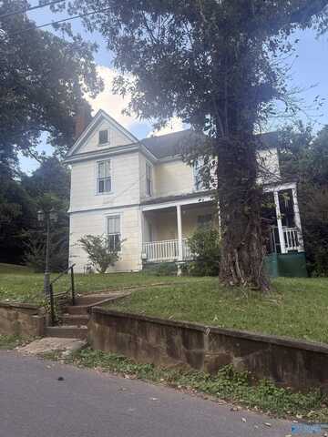 503 NW 2nd Street, Fort Payne, AL 35967