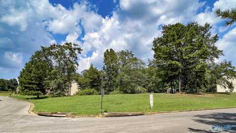 6890 Donna Circle, Bessemer, AL 35022