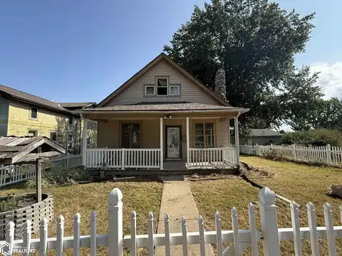 1613 Des Moines Street, Keokuk, IA 52632