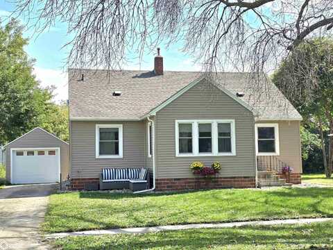 645 Maben Avenue, Garner, IA 50438