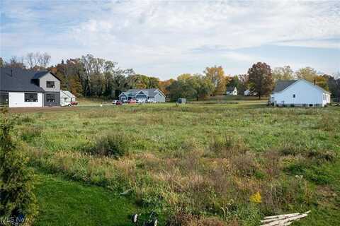 747 Grandview Circle, Hartville, OH 44632