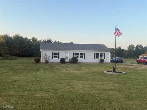 6759 US Rt 322, Williamsfield, OH 44093