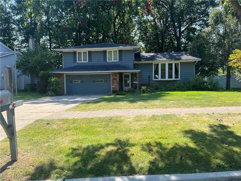 5024 Dorset Drive, Brooklyn Heights, OH 44131