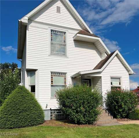815 N WATER Street, Uhrichsville, OH 44683