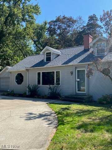 28862 Eddy Road, Willoughby Hills, OH 44092