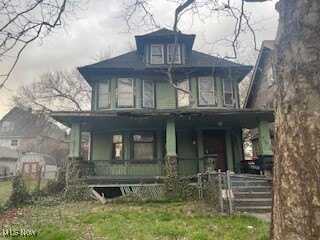 10313 Pierpont Avenue, Cleveland, OH 44108
