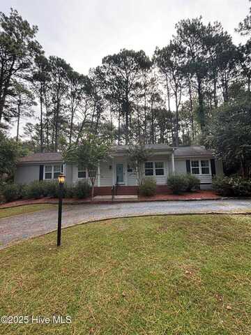 1075 Inverness Road, Southern Pines, NC 28387