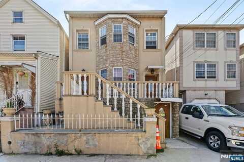 332 Court Street, Elizabeth, NJ 07206