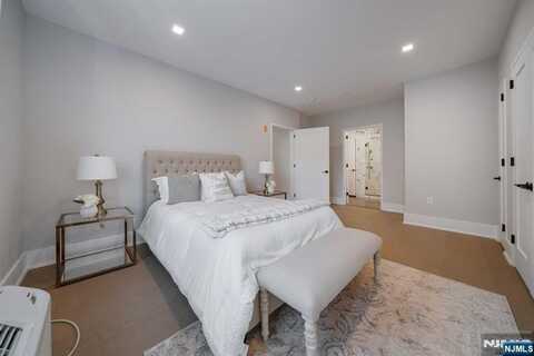 7101 River Road 110B, North Bergen, NJ 07047