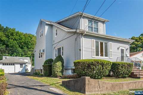 271 Falmouth Avenue, Elmwood Park, NJ 07407