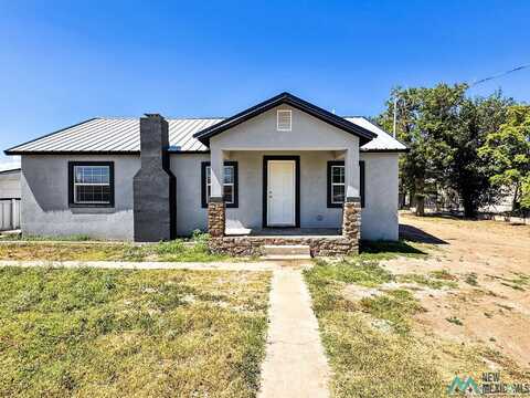 109 S Clayton Street, Carlsbad, NM 88220