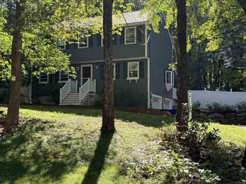 18 Lund Drive, Hudson, NH 03051