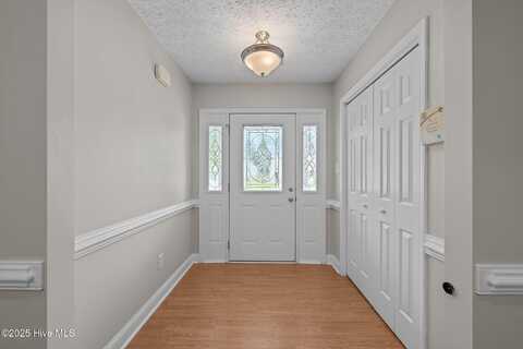 205 Croatan Woods Drive, New Bern, NC 28562