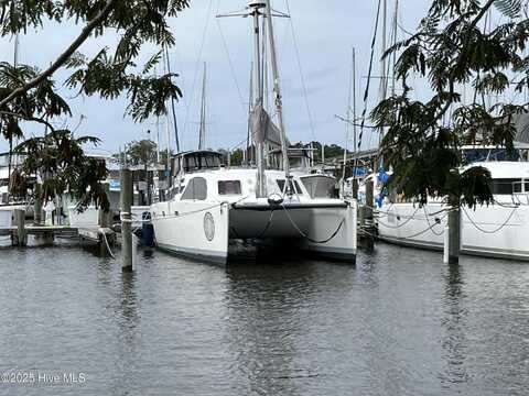 518 Water Street, Oriental, NC 28571