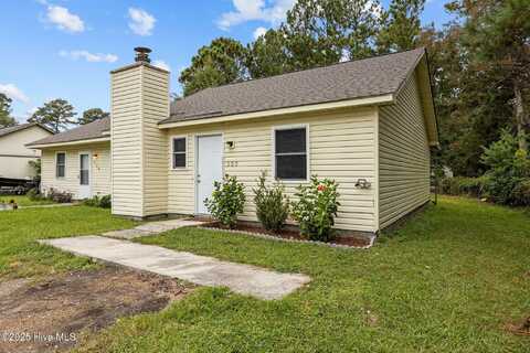 230 Cedar Ridge Lane, Havelock, NC 28532