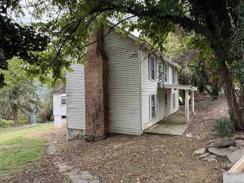 210 Lucas Street, Christiansburg, VA 24073
