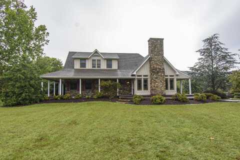 7083 Foxfire Road, Catawba, VA 24070