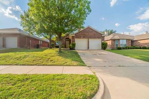 2833 Snowy Owl Drive, Mesquite, TX 75181